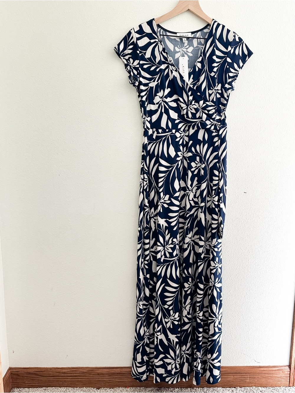 NWT Gilli Navy and White Floral Wrap Maxi Dress